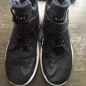 Nike Kwazi Basketball Shoes